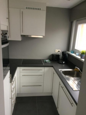 Отель Appartement 2 slaapkamers vlakbij zee  Остенде